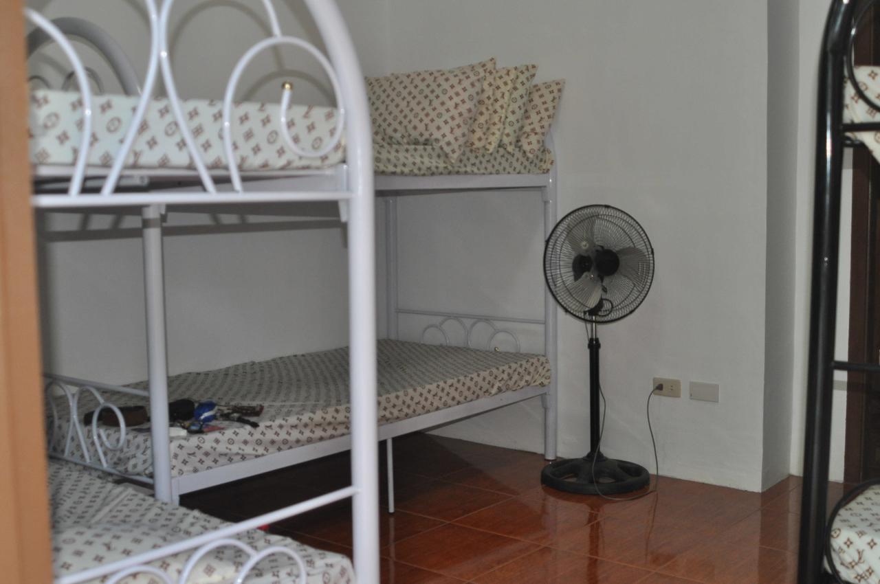 Bognot Lodge : Alvin Bognot Mt Pinatubo Guesthouse And Tours Santa Juliana Camera foto